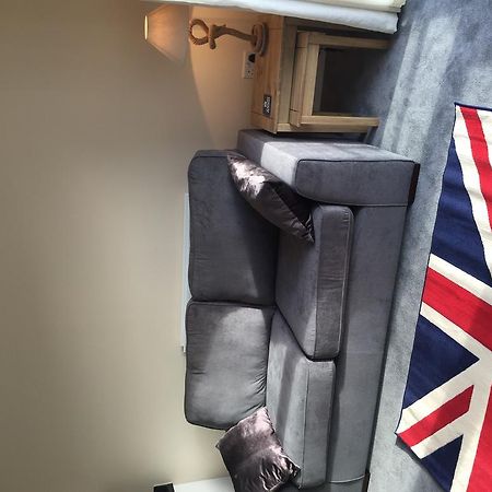 Kernick Gate Apartment Фалмът Стая снимка