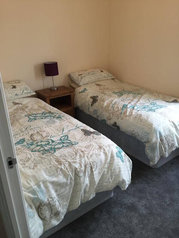 Kernick Gate Apartment Фалмът Стая снимка